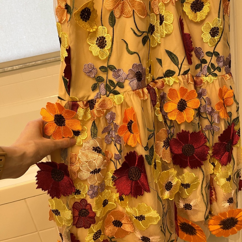Like-New Just Me 3D Floral Halter Neck Dress 🌼 - Picture 16 of 17